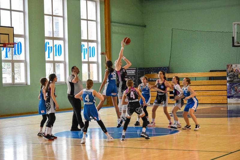 Galeria z meczu młodziczek